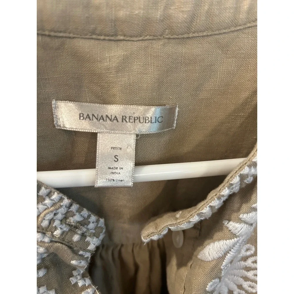 Banana Republic Linen Blouse Tan White Embroidered Petite Small Boho Top